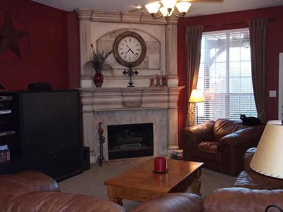 5th image of 4021 Saltburn Dr