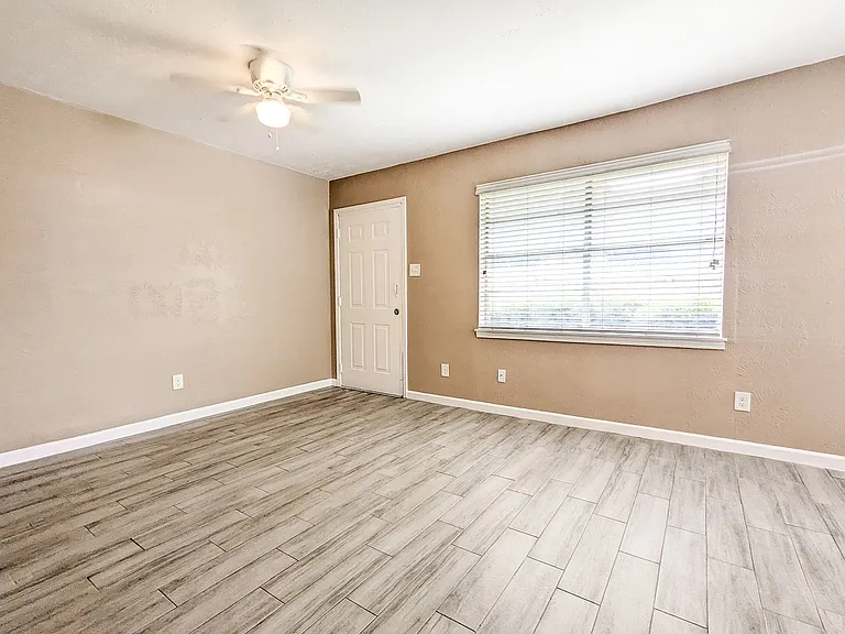 5220 Antha St — Photo 1