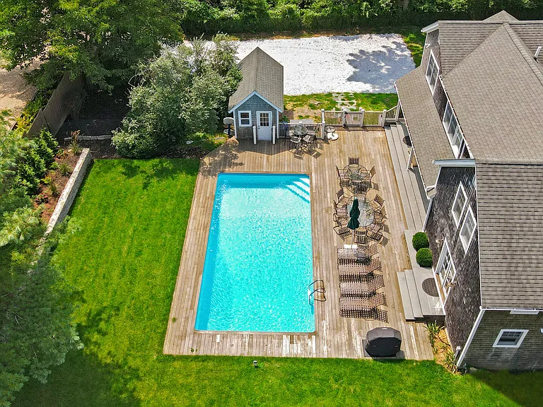 32 Floyd St — Photo 38