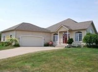 6990 Sturbridge Dr, Concord Township, OH 44077