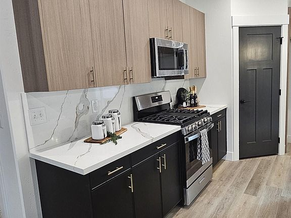 5th image of 1209 Jade Dr
