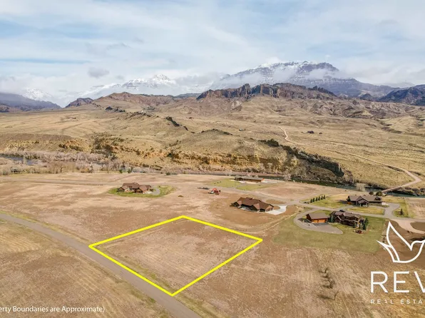 19 Big Creek Dr #67, Cody, WY 82414