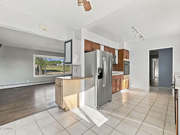 2nd image of 10705 Santa Fe Rd