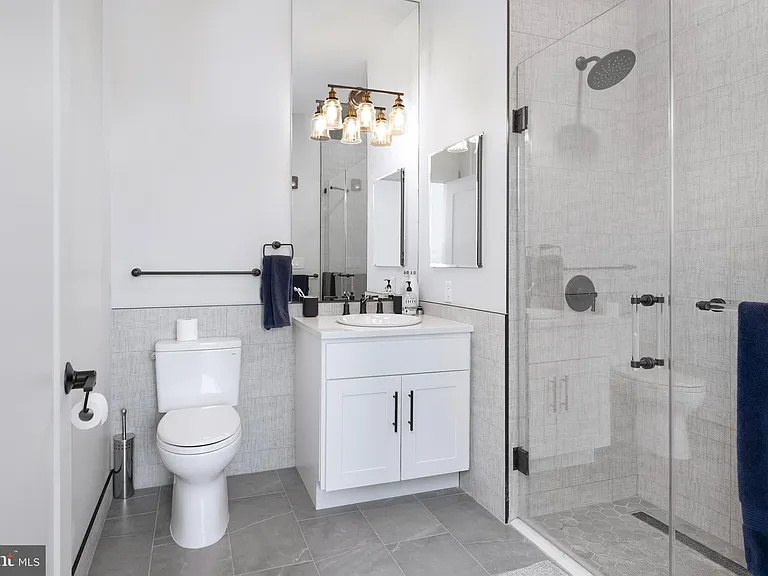 45 Spring St #5 — Photo 6