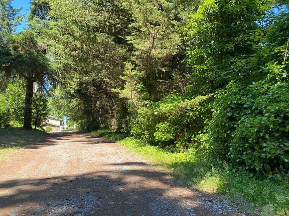 4th image of 12204 121st Avenue Ct E