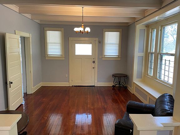 2nd image of 801 East Blvd