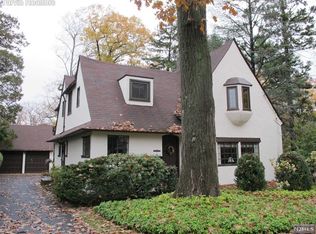 71 Sherwood Rd, Ridgewood, NJ 07450