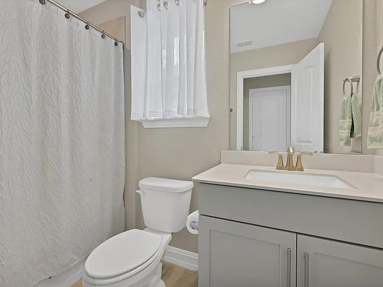 758 Creekwater Ln — Photo 19