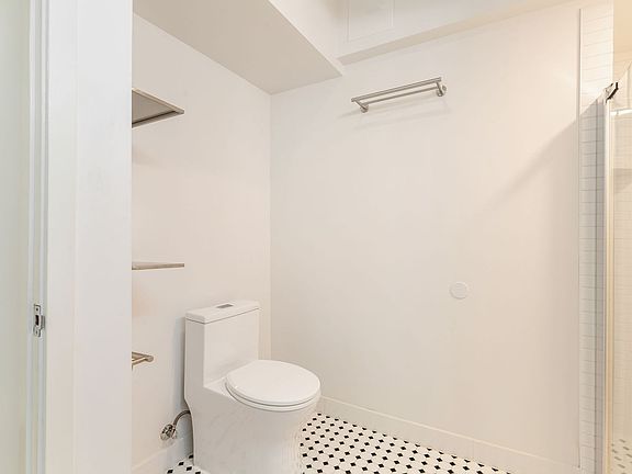 5th image of 3811 13th Ave W #7