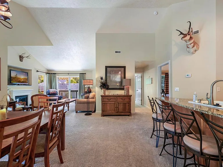 1930 Copper Ranch Ln #C — Photo 7