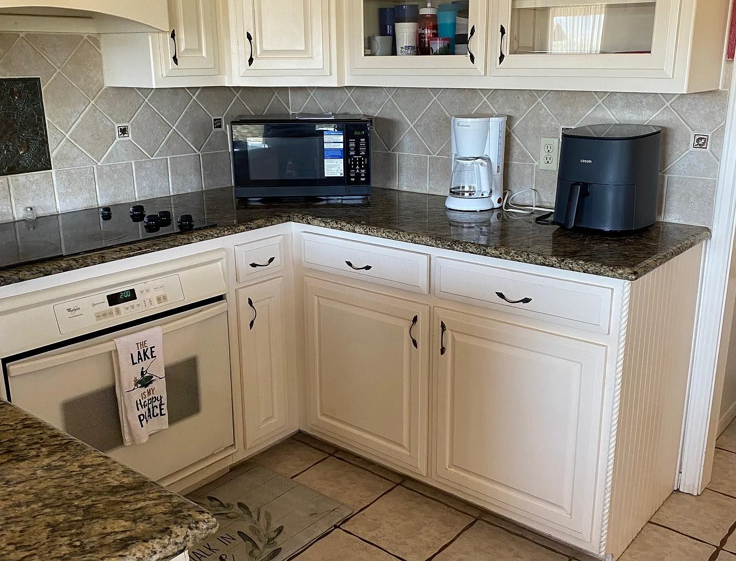 2 bed, 1.5 bath, 1198 sqft, $1,900 — Photo 4