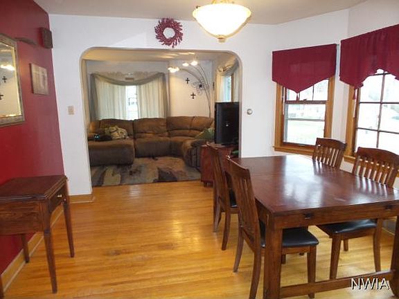 4th image of 3521 Jones St