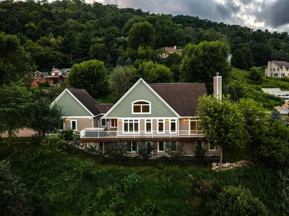 N1958 Orchard Valley DRIVE, La Crosse, WI 54601