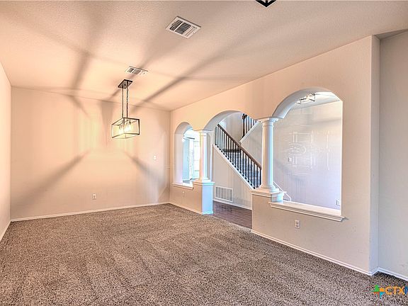 5th image of 9207 Lake Pointe Dr