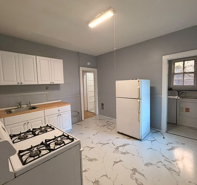 1st image of 331 Congress St #2