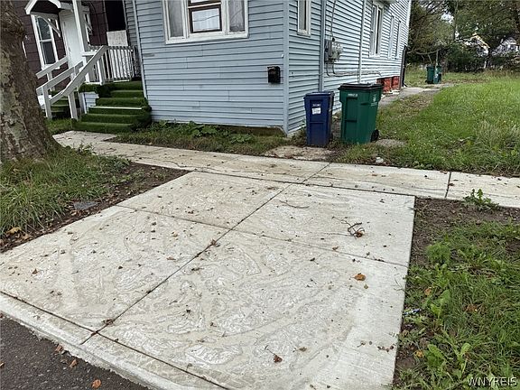 3rd image of 539 Sherman St