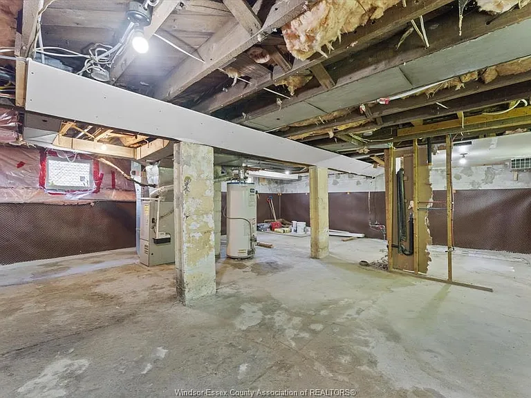 371 Curry Ave — Photo 31