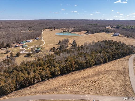 2nd image of 2692 Klor Ln