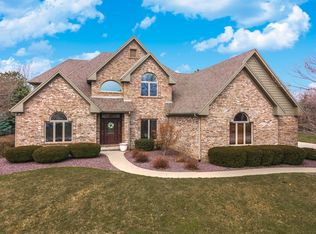 1908 Hackberry Rd, Bloomington, IL 61704