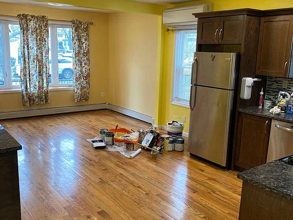 2nd image of 10448 198th St