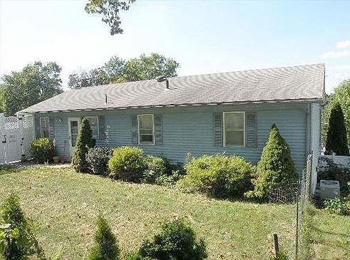 2nd image of 1001 Crestview Ave