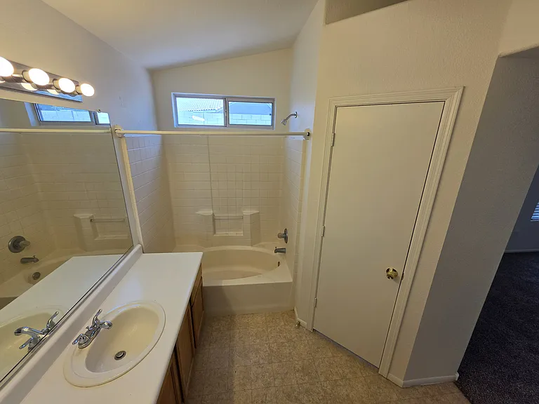 2486 E Winchester Pl — Photo 21