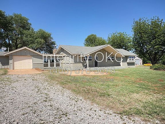3rd image of 5150 W Camp Dr