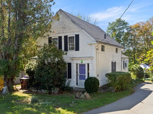 270 Elm St, Amesbury, MA 01913