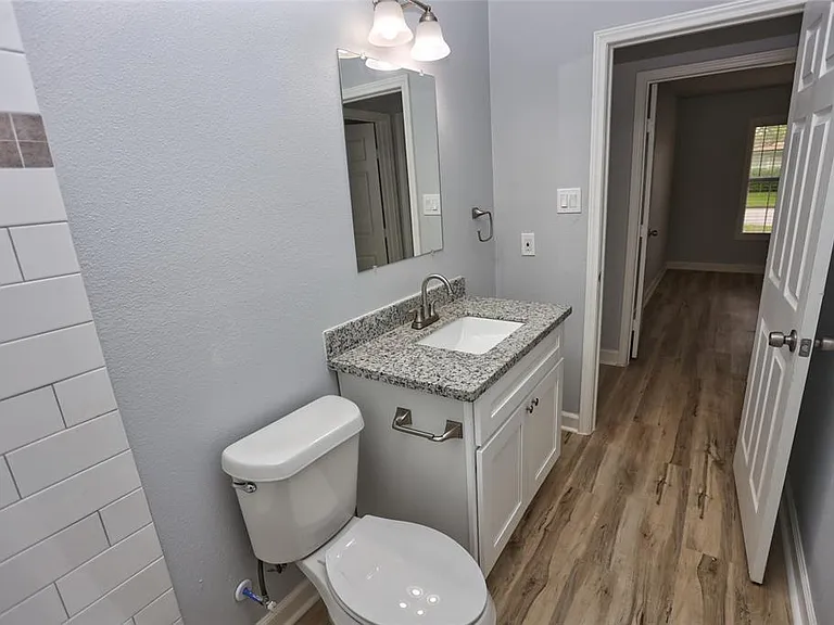 101 Bonita Ave — Photo 9