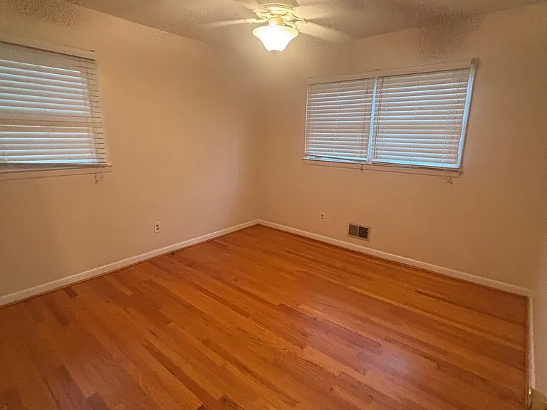 1735 Cardinal Rd — Photo 8