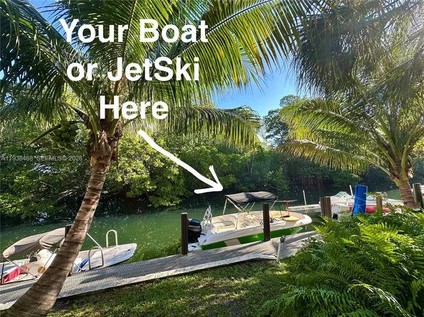 1860 Venice Park Dr APT 105, North Miami, FL 33181