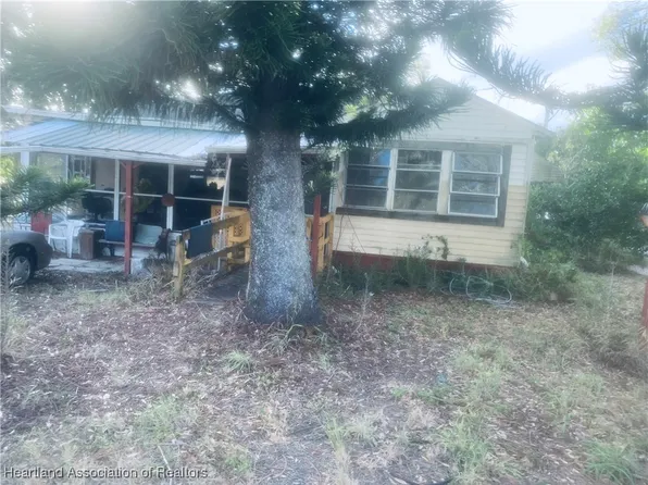 1333 Memorial Dr, Avon Park, FL 33825