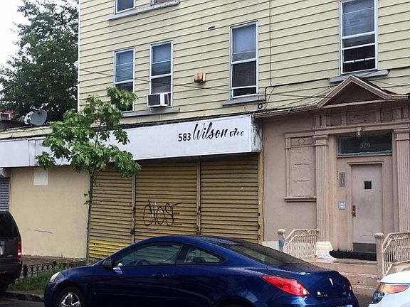 4th image of 579-587 Wilson Ave