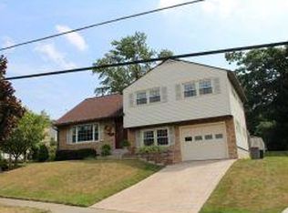 518 Verna Dr, Endwell, NY 13760