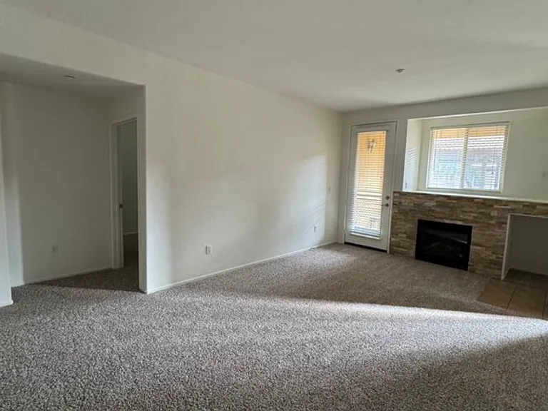 41410 Juniper St #914 — Photo 2