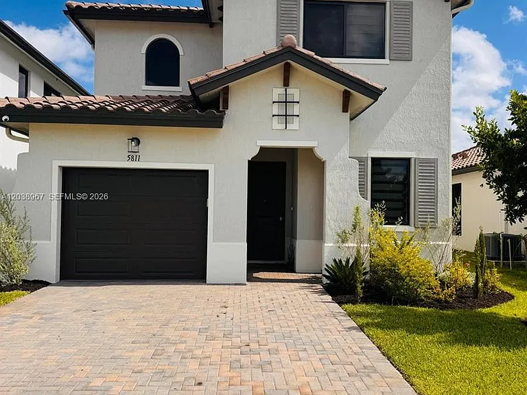 5811 Cassidy Lane Ave — Photo 1