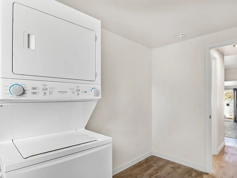 1314 N Gammon Rd #B — Photo 13