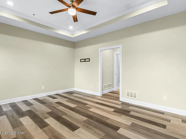 825 Artisan Pkwy — Photo 35