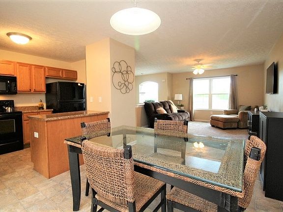5th image of 152 Friar Tuck Dr
