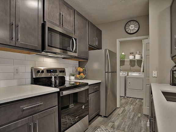 2nd image of 9630 Waterford Pl #9614101