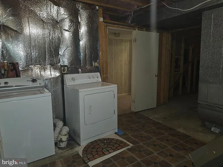 3301 Heidi Ln — Photo 23