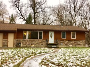 121 Carlton Ct, Mankato, MN 56001