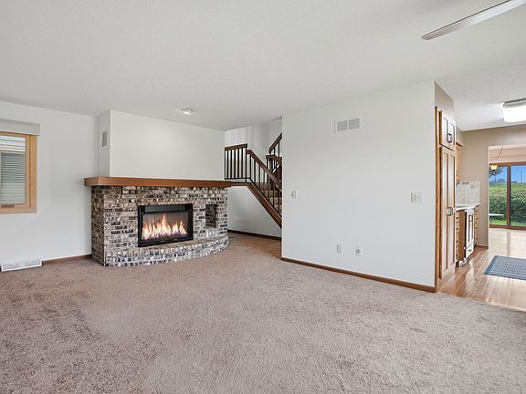 4th image of 4570 Bunker Hill Dr