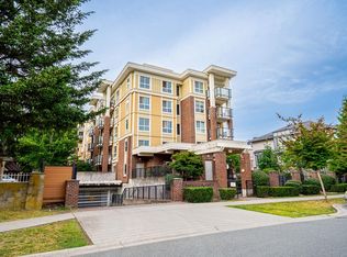 13883 Laurel Dr #313, Surrey, BC V3T 1A8