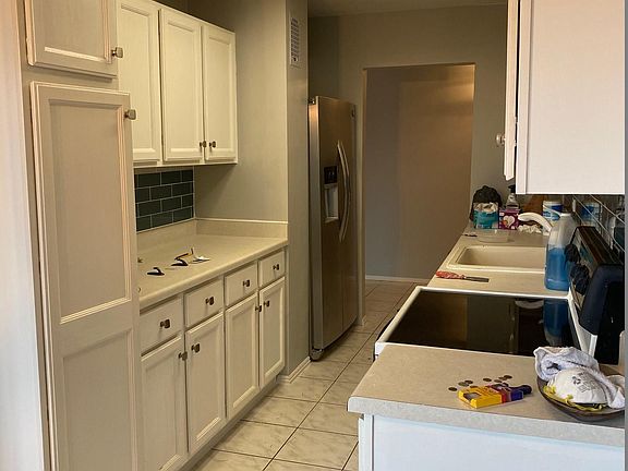 2nd image of 3410 N Lakeshore Dr #3HI