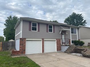 19200 E Salisbury Rd, Independence, MO 64056