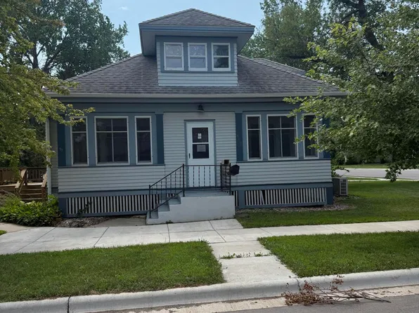 502 E 5th Ave, Milbank, SD 57252