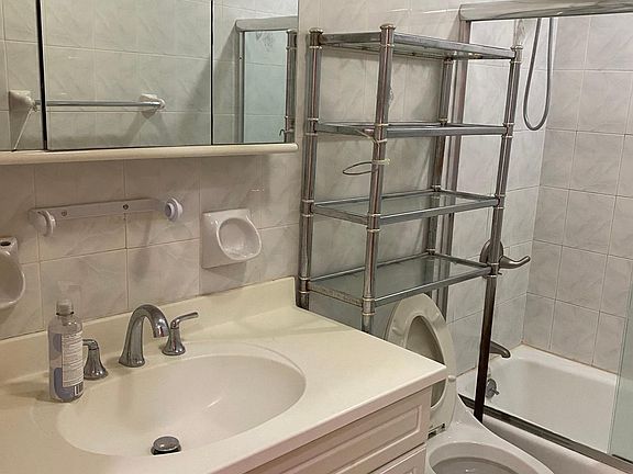 2nd image of 108 Jules Dr Floor 2