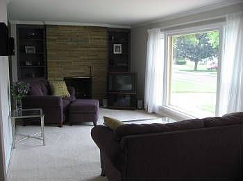 2nd image of 431 W Knoll Crest Dr