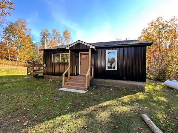 25 Walker Rd, East Burke, VT 05832